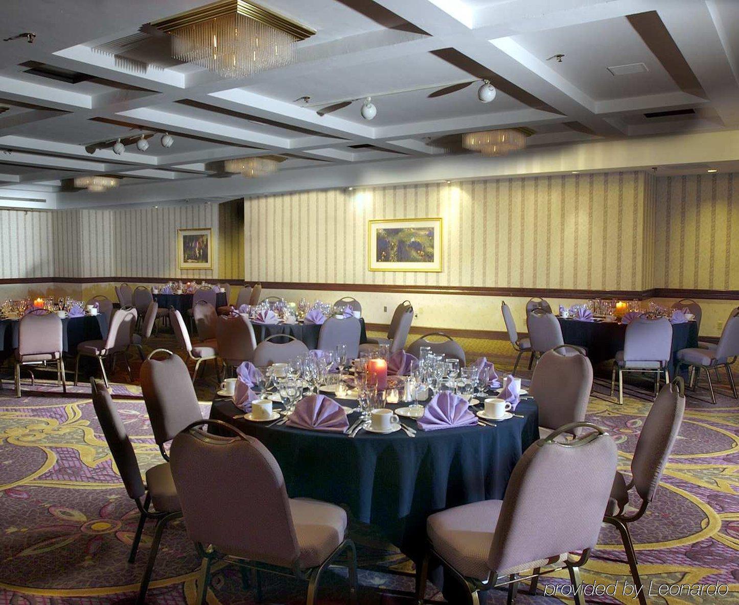 Wyndham Springfield City Centre Restaurant photo